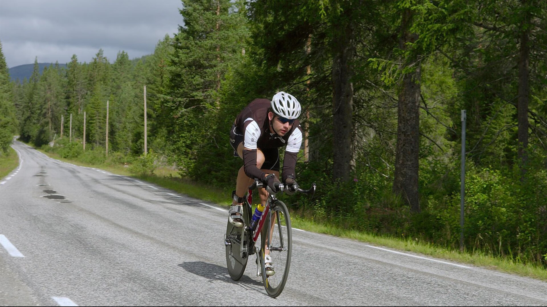 开云体育世界杯-哈利伯顿魔术时刻,火箭争冠战中的新王登基